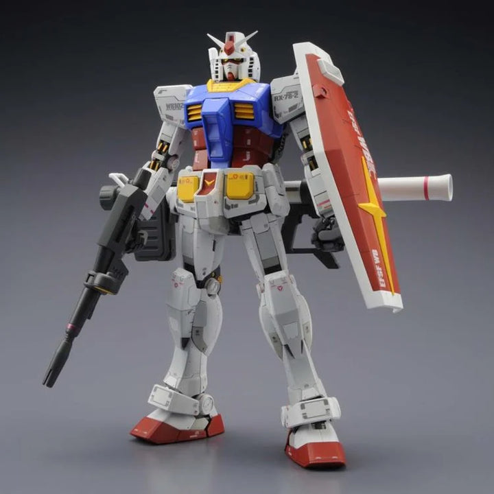 Gundam Model Kit RX-78-2 MG 3.0 1/100